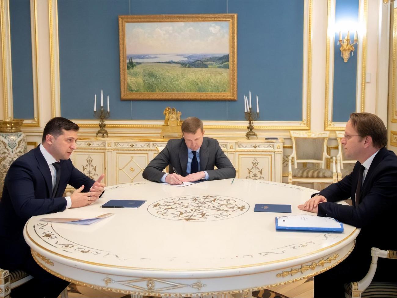 Зеленський і Варгеї обговорили співпрацю України та Європейського союзу