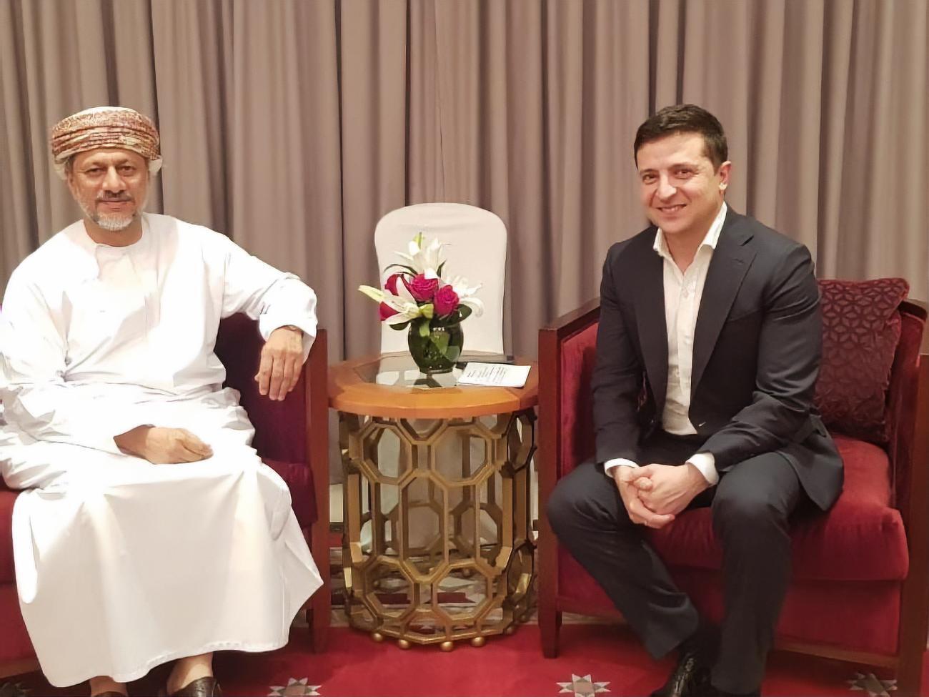 Зеленський (справа) відвідав Оман на початку січня