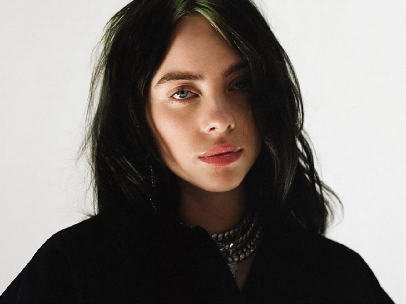 Билли Айлиш: Мы с братом написали песню к 25-му фильму об агенте 007. Она называется "Не время умирать"