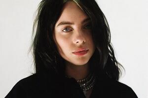 Билли Айлиш: Мы с братом написали песню к 25-му фильму об агенте 007. Она называется "Не время умирать"