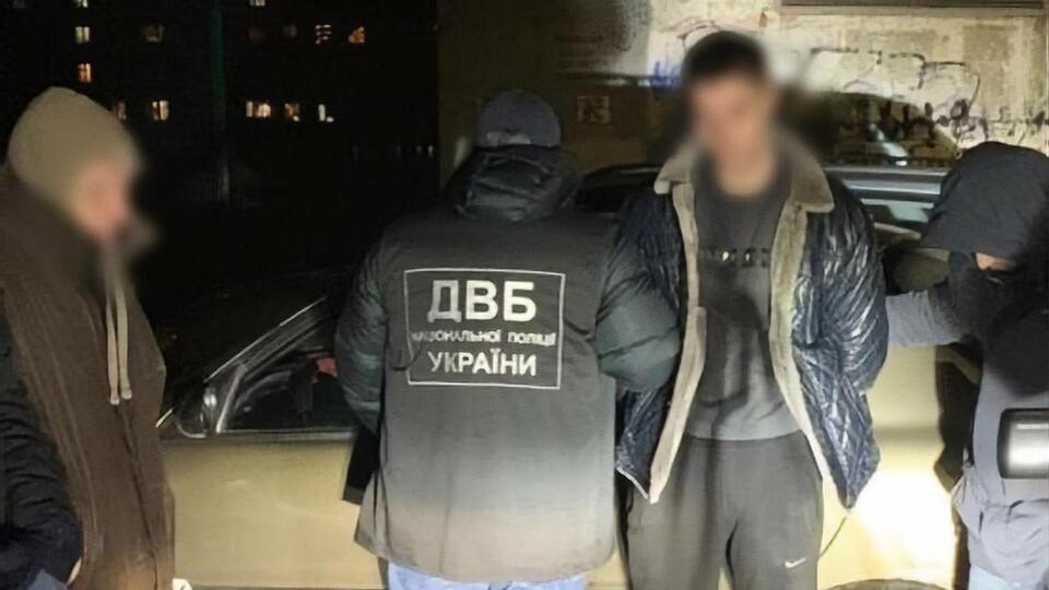 Двом патрульним загрожує позбавлення волі на строк від шести до 10 років