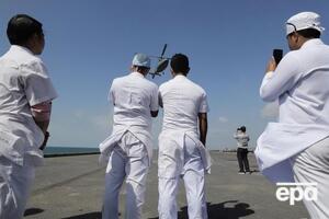 Камбоджійські медики проведуть обстеження всіх пасажирів і членів екіпажу судна