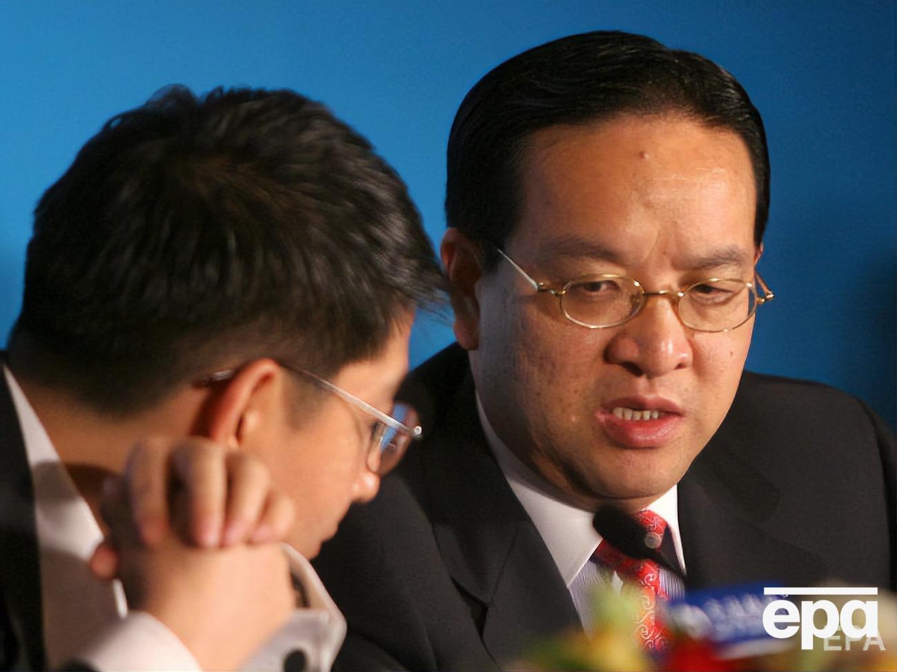 Цзян Чаолян (праворуч) покинув посаду секретаря парткомітету провінції Хубей