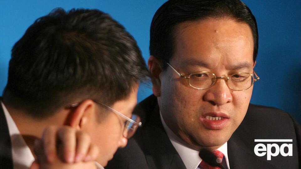 Цзян Чаолян (праворуч) покинув посаду секретаря парткомітету провінції Хубей