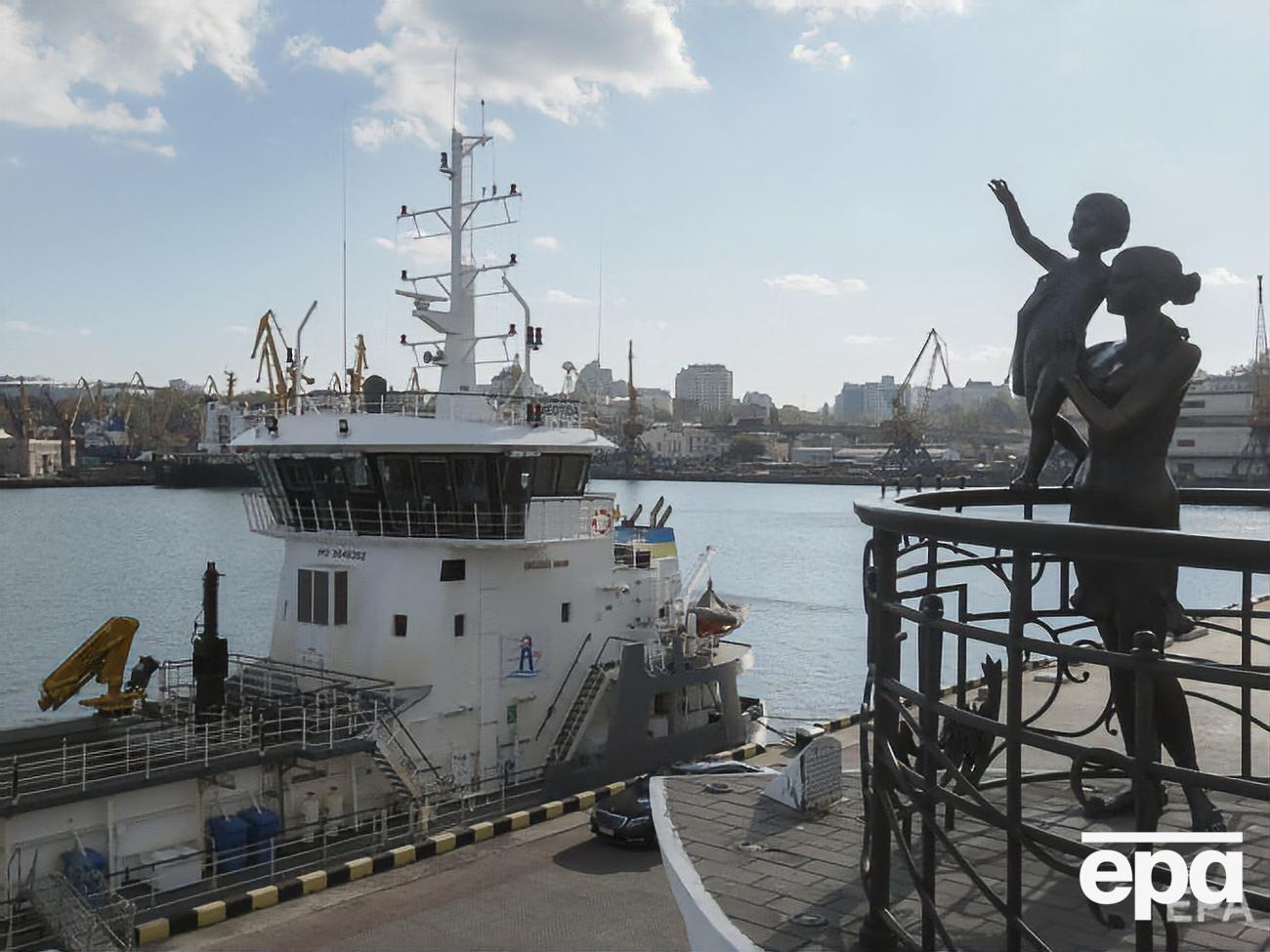 В одеському порту чекають на прибуття судна з Китаю