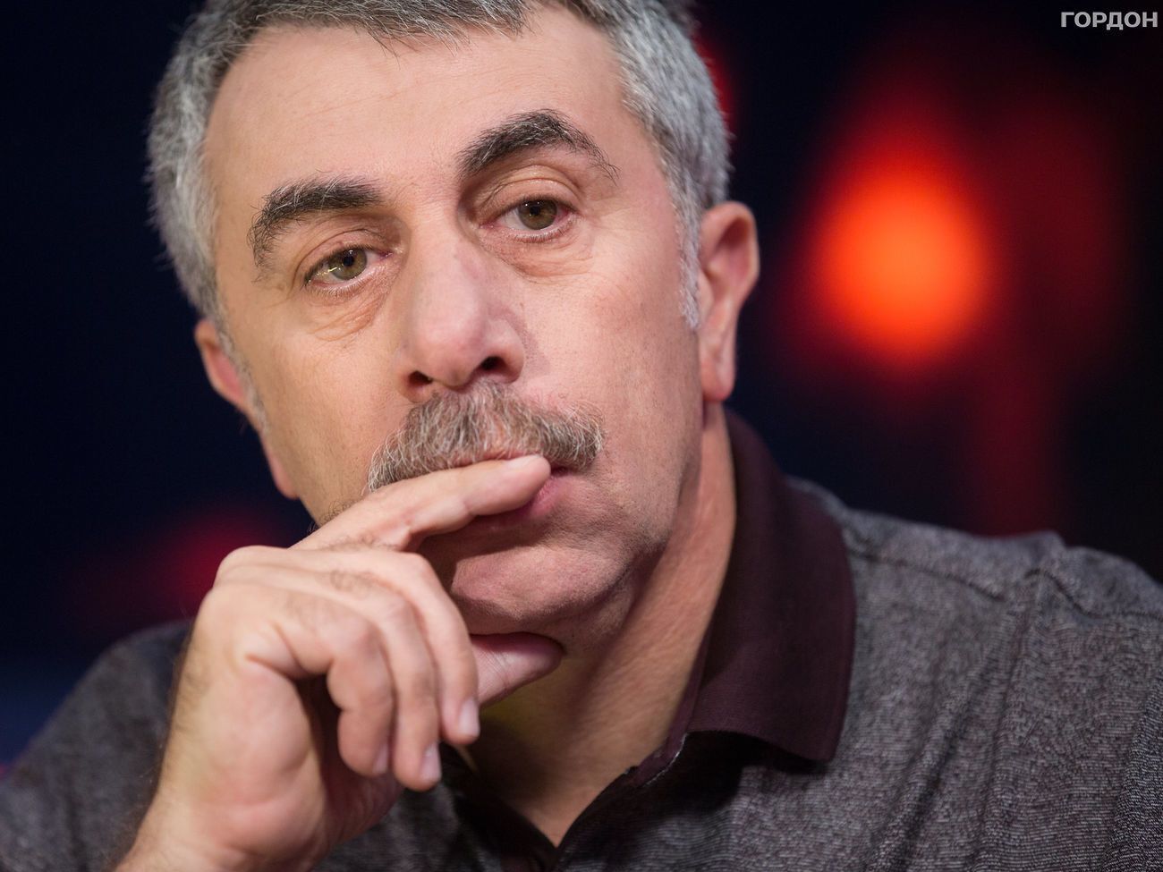 Комаровский: Я работаю в медицине 44 года. Никого не убил, не зарезал, ничего не украл. Могу быть давным-давно на пенсии – у меня за плечами 12 лет реанимационного стажа. А какие-то люди мне говорят: "Вали отсюда!"