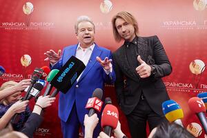 Поплавський (на фото зліва): Разом з Олегом Винником ми вирішили відновити проєкт "Українська пісня року" і вшанувати найкращих виконавців країни