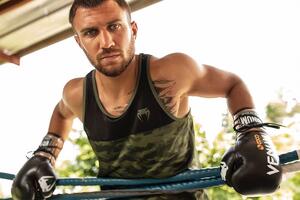 Для звания абсолютного чемпиона Ломаченко не хватает чемпионского пояса по версии IBF