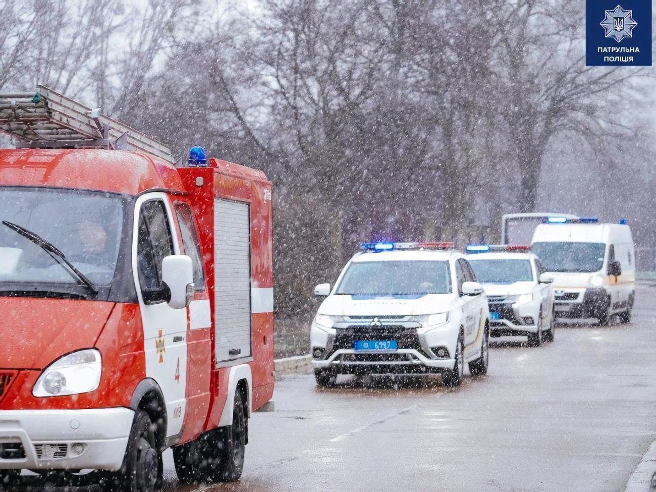 Протягом кількох годин патрульні виписали 64 адмінматеріали на водіїв, які не давали дороги спецтранспорту