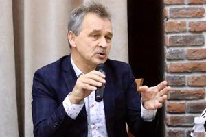 Лебедько (на фото) вважає, що для Лукашенка суверенітет Білорусі – не цінність