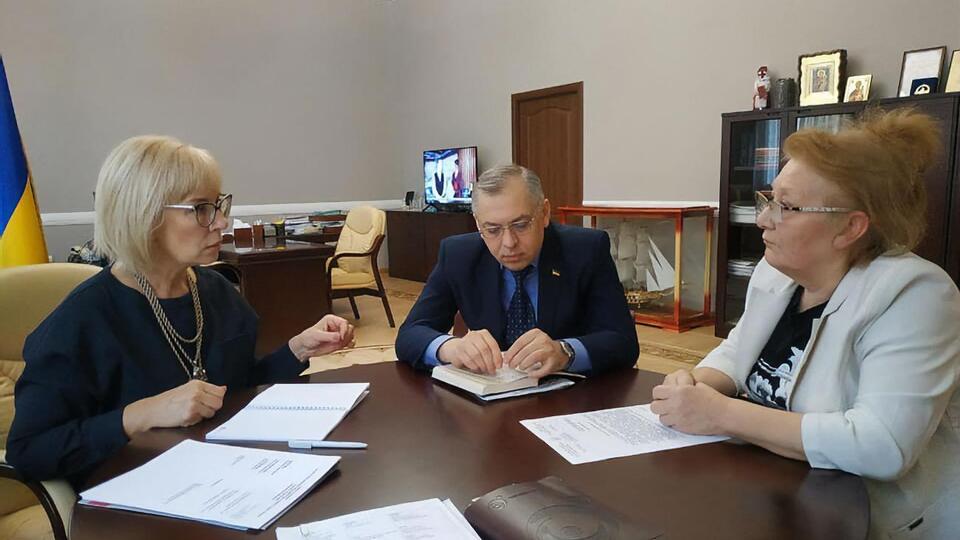 Денісова зустрілася з Абдуллаєвою 14 лютого