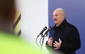 Лукашенко о БелАЭС: Россияне сорвали сроки, а там огромные штрафные санкции