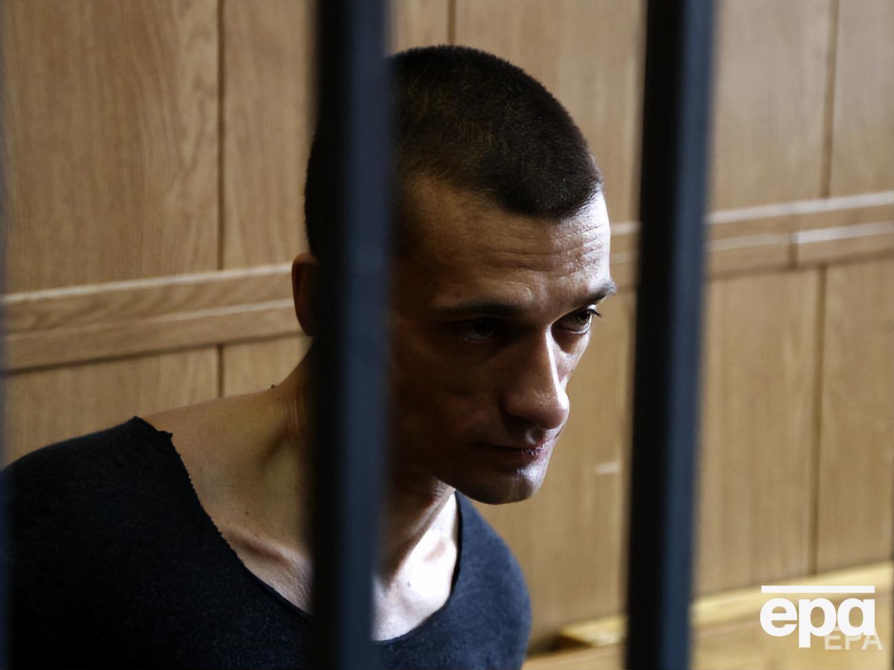Павленський перебрався у Францію у 2017 році після того, як актриса "Театра.doc" звинуватила його у зґвалтуванні