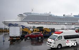 Две страны эвакуируют своих граждан с лайнера Diamond Princess