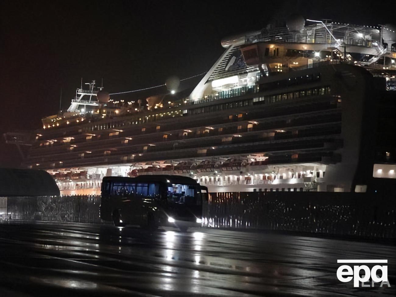 Американцев с лайнера эвакуировали 16 февраля