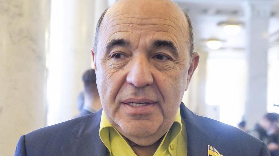 Во время выступления Рабиновича с ним вступила в перепалку нардеп от "Европейской солидарности" Ирина Геращенко