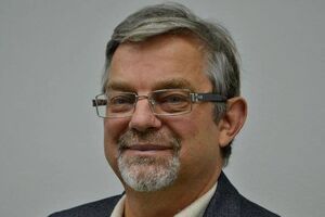 Европа упорно толкает Украину в объятия России. Точно так, как в XX веке Гитлеру сдавали Чехословакию
