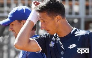 Стаховський розпочав кар'єру у 2003 році