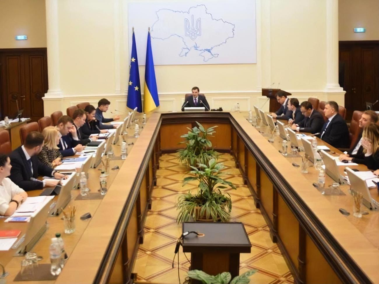 Уряд відзначив 100 своїх головних успіхів