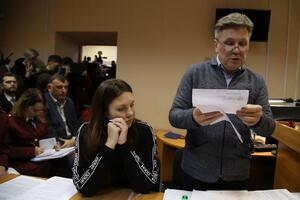 Во время судебного заседания в зале было много журналистов