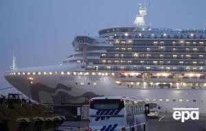 Загальна кількість захворілих на лайнері членів екіпажу і пасажирів сягнула 355