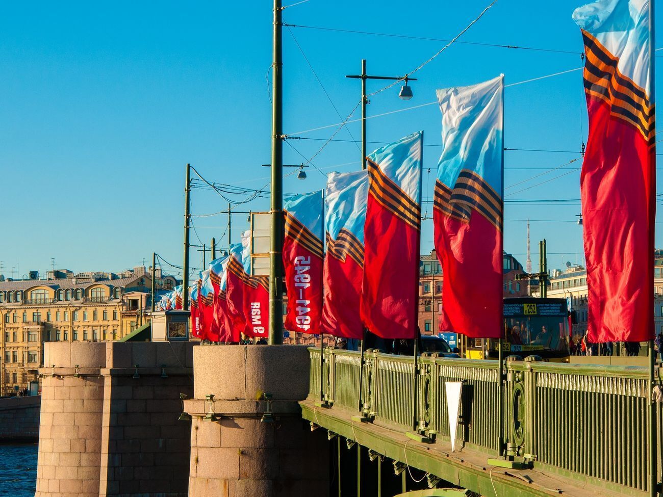"Европейская солидарность" возмущена предложением отправить делегацию в Москву на парад 9 мая