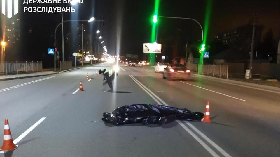 Унаслідок ДТП один пішохід загинув, інший дістав численні травми