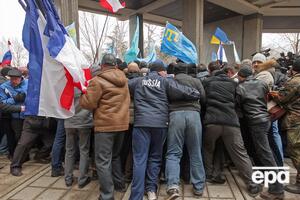 26 февраля 2014 года в Симферополе произошли столкновения пророссийски настроенных митингующих с участниками акции за единство Украины