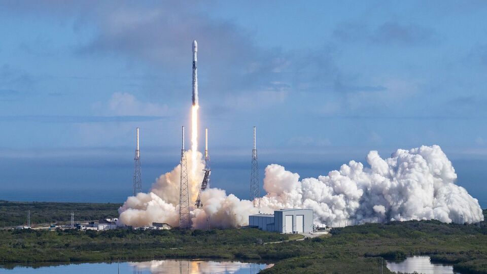 SpaceX продолжает миссию Starlink