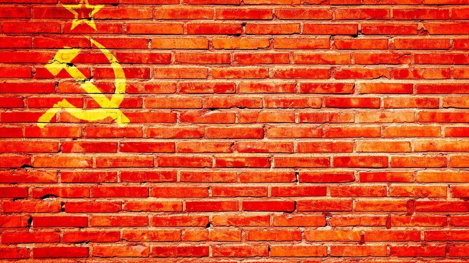 СССР был создан группой преступников, считает историк Зубов