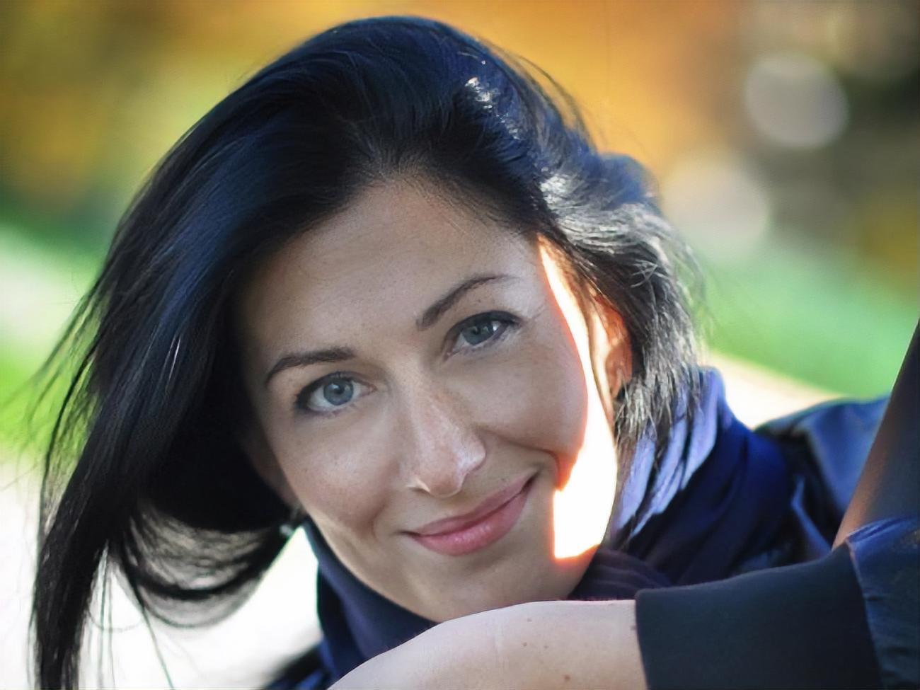 Кинзбурская засветила в Верховной Раде брендовую сумку