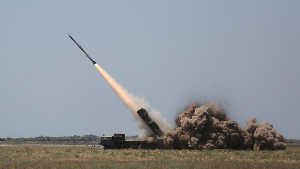 Залп однієї установки "Вільха" – 12 ракет