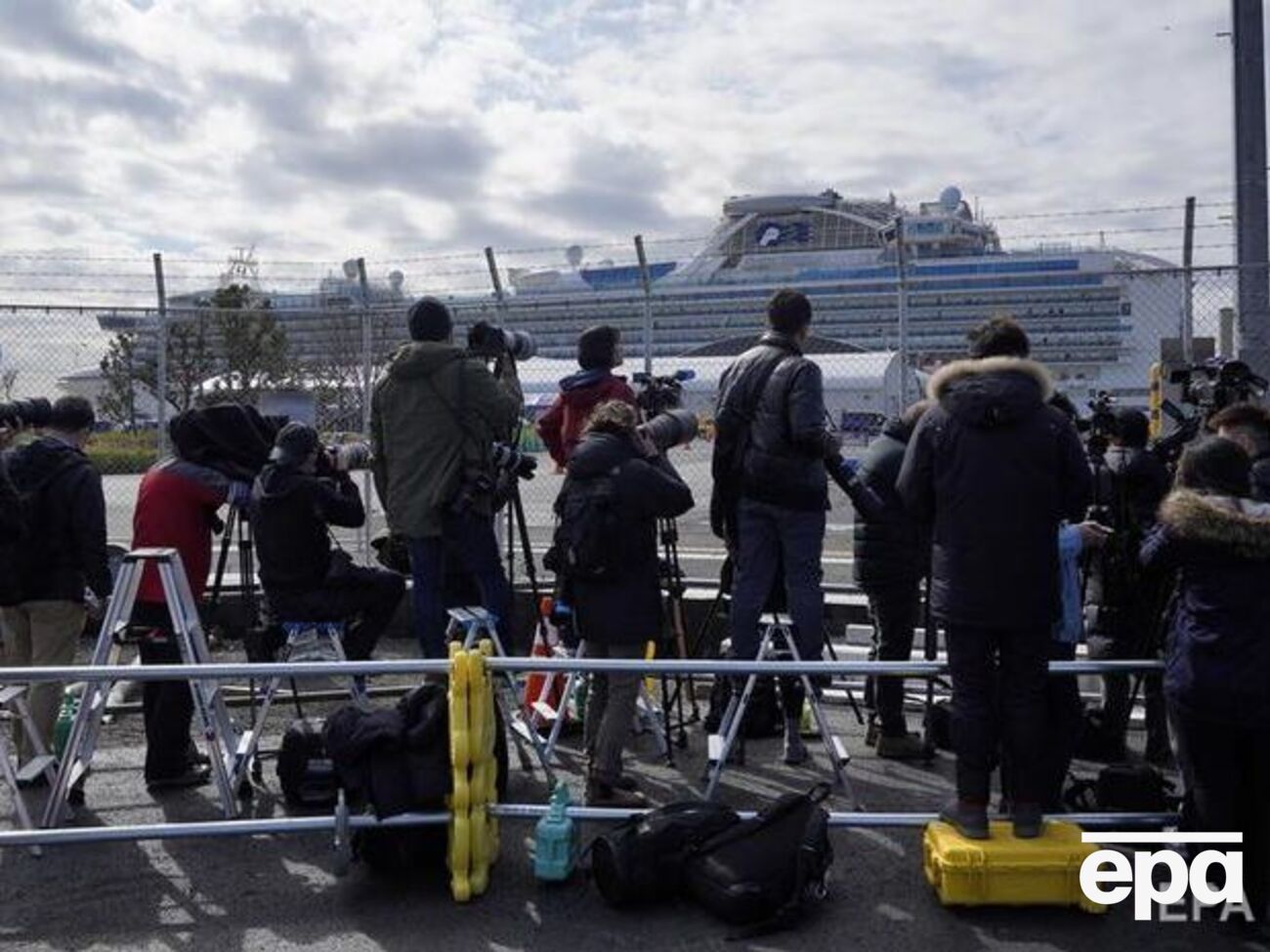 Все пассажиры должны покинуть судно к выходным