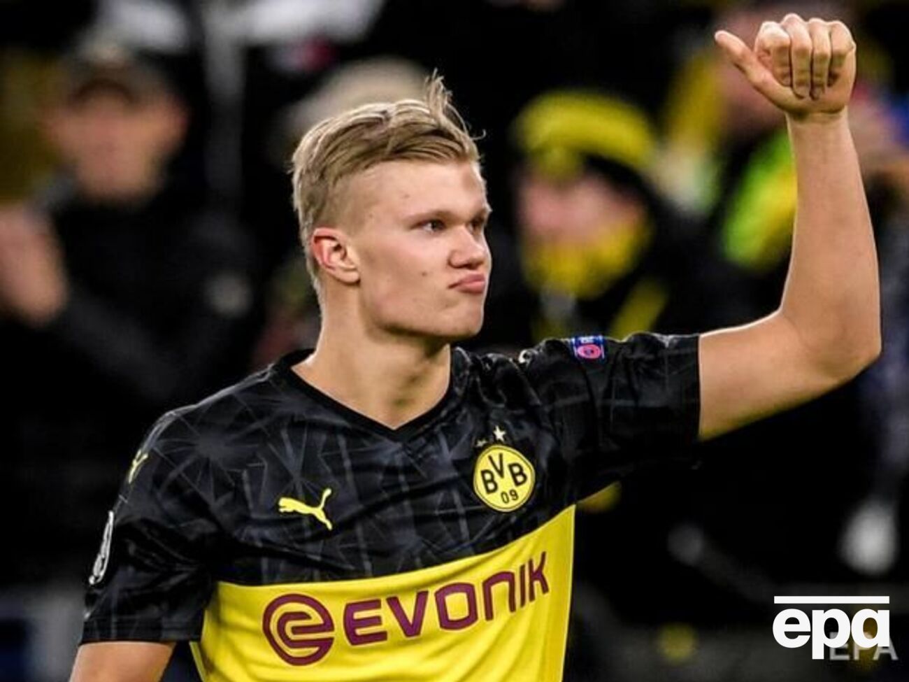 Холанд забил 11 голов в семи матчах за "Боруссию" (Дортмунд)