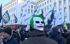 Акции проходят возле Офиса президента