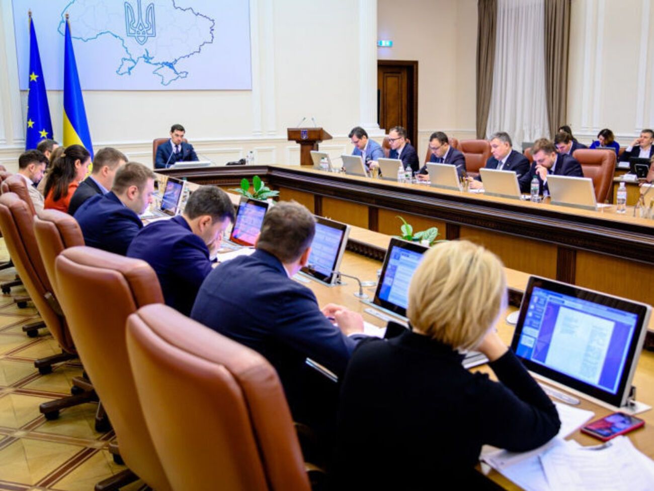 Кабмин принял решение 19 февраля