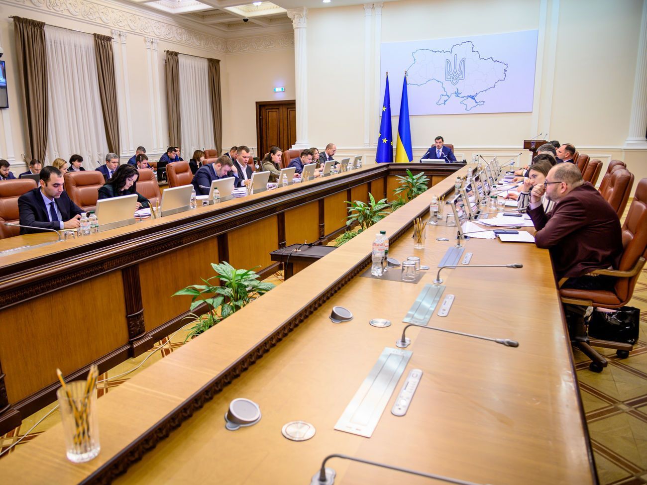 Кабмин принял решение 19 февраля