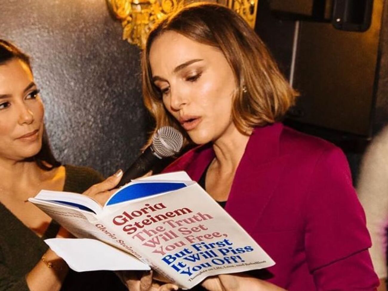 Акторка Наталі Портман з читачки перекваліфікувалася на письменницю