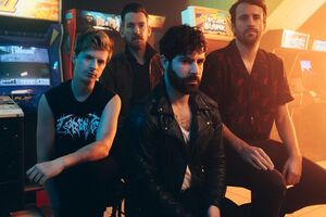 Foals получила приз как лучшая группа