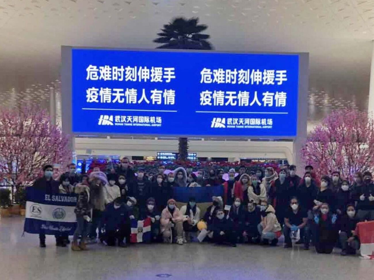 Із Китаю евакуювали 48 українців