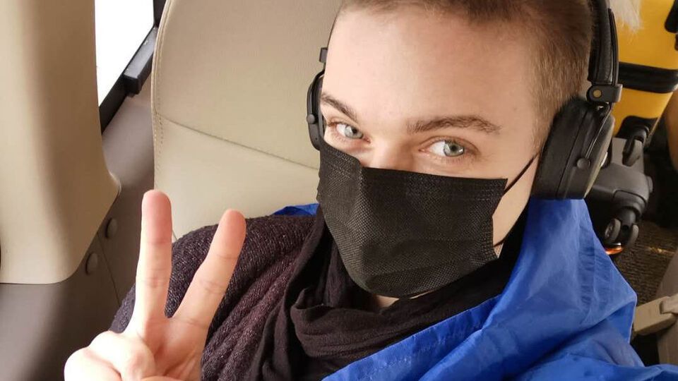Украинцев возвращают на родину из Уханя