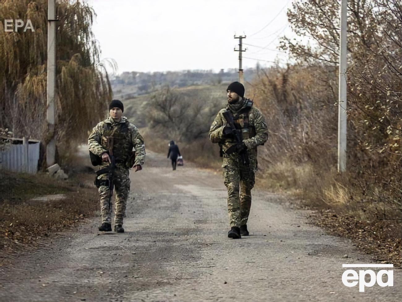 Двое украинских военных были ранены на Донбассе