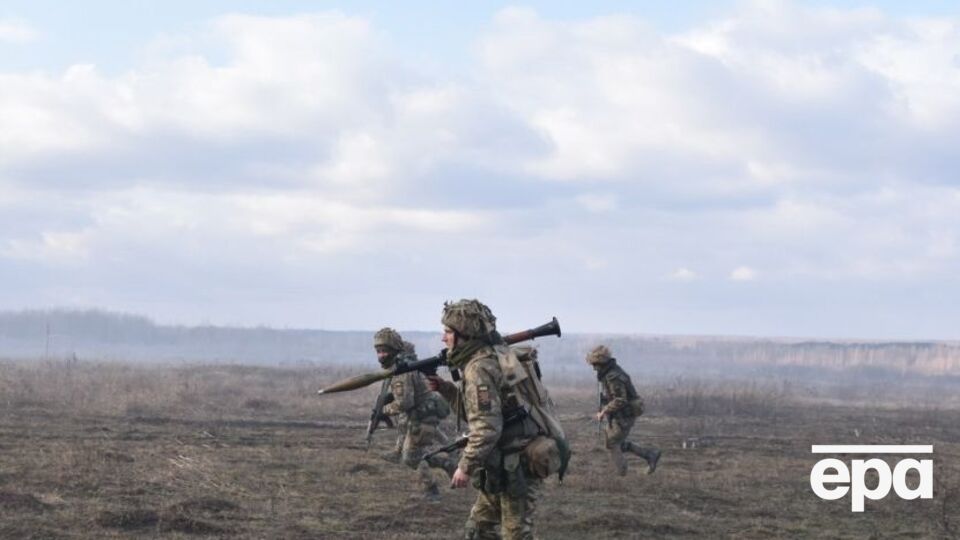 Від початку нової доби бойовики обстріляли захисників Новомихайлівки