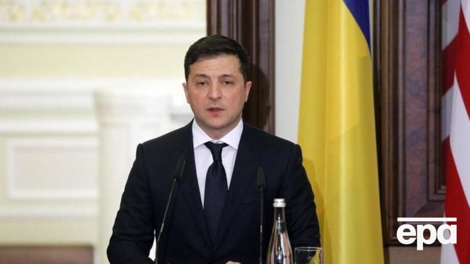 Зеленський закликав українців не влаштовувати провокацій у зв'язку з евакуацією людей з Уханя