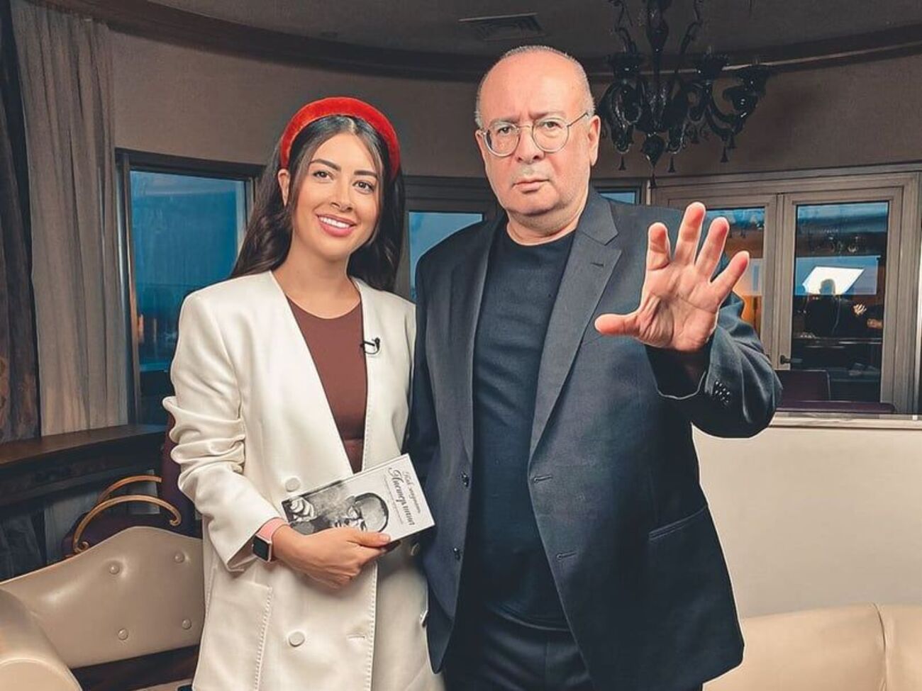 В интервью передаче "Ходят Слухи" Петя Листерман пожаловался, что стал зарабатывать меньше