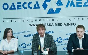 Юристи заявили, що завтра має відбутися таємна сесія селищної ради, де землю остаточно роздадуть у власність