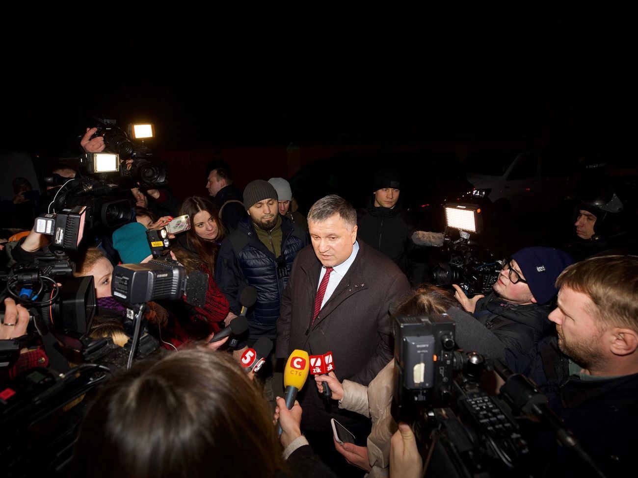 Аваков находится в Новых Санжарах
