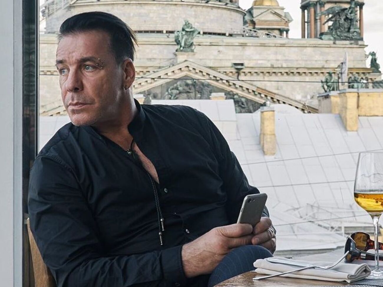 Вокруг клипа Линдеманна разгорелся скандал