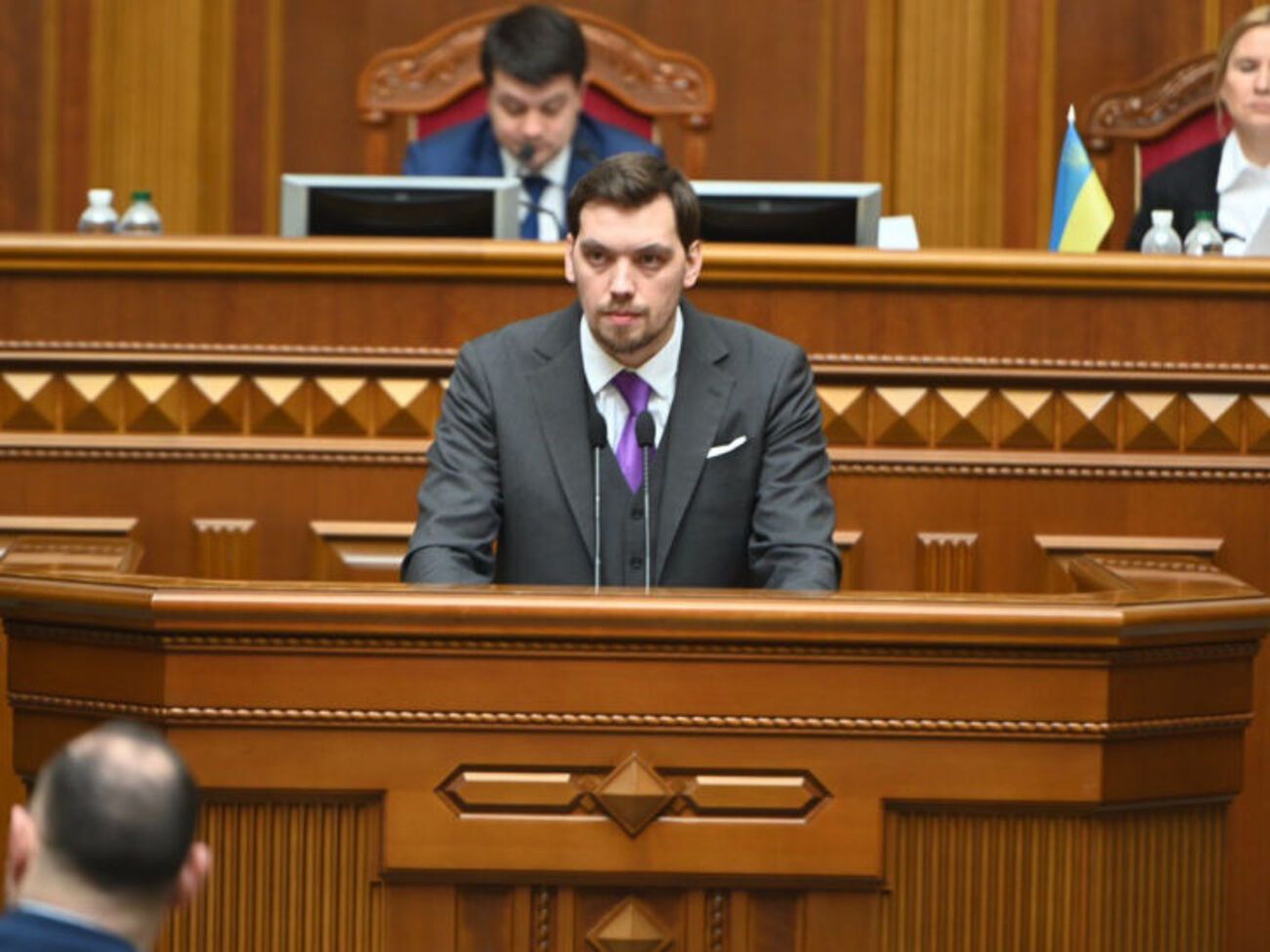 Гончарук: Решения принимались тайно на заседании оперативного штаба