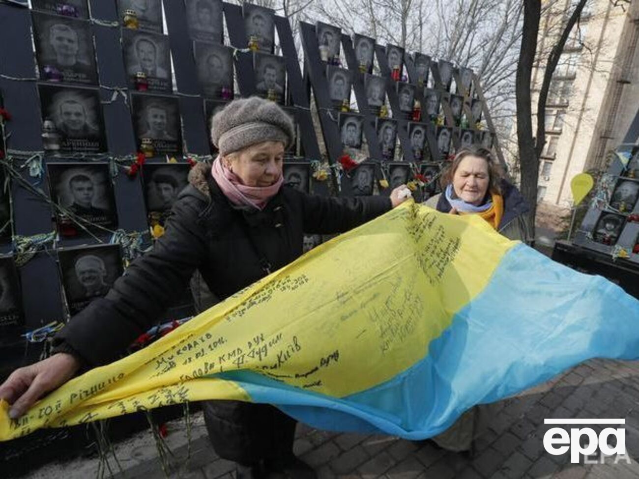 15% опрошенных считают, что Украина не в состоянии справиться с нынешними проблемами в стране